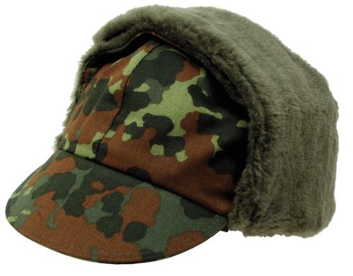 Artikelbild des Artikels “BW Wintermütze, flecktarn, original TL, neuwertig “