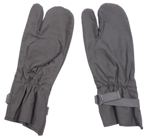 Artikelbild des Artikels “Österr. Handschuhe, grau, 3 Finger mit Stulpe, gebr. “