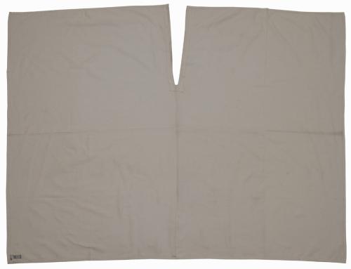 Artikelbild des Artikels “CZ/SK Friseurschürze, beige, 140 x 120 cm, neuwertig “