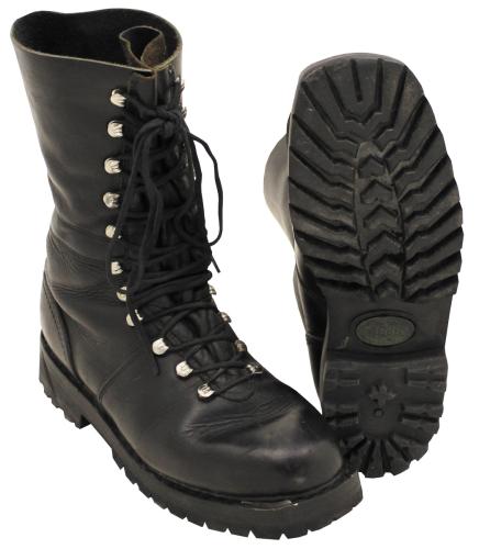 Artikelbild des Artikels “Öster. BH Tourenstiefel, gebr. steife Sohle, ungefüttert “