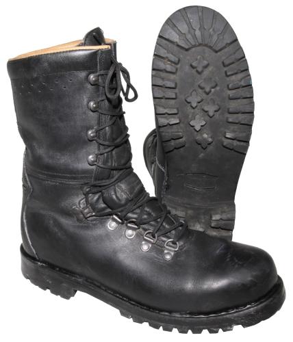 Artikelbild des Artikels “Österr. Kampfstiefel, gebr.  “