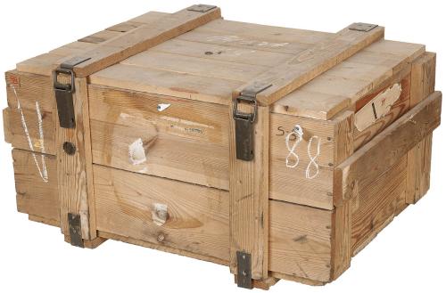 Artikelbild des Artikels “Pol. Holzkiste, natur, gebr., Beschläge, Gr. 75 x 58 x 41 cm “