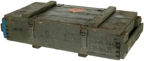 Artikelbild des Artikels “Pol. Holzkiste, gebr., Gr. innen 74 x 34 x 13 cm “