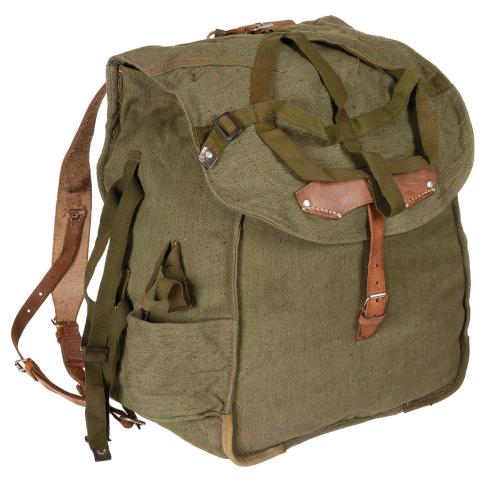 Artikelbild des Artikels “Rumän. Rucksack, oliv, neuw., mit Lagerspuren “