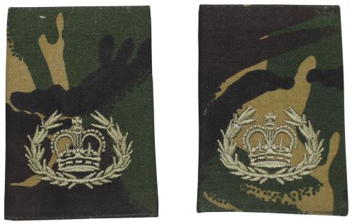 Artikelbild des Artikels “Brit. Schulterklappen, DPM, 10 Paar, RQMS QMSI, neuw. “