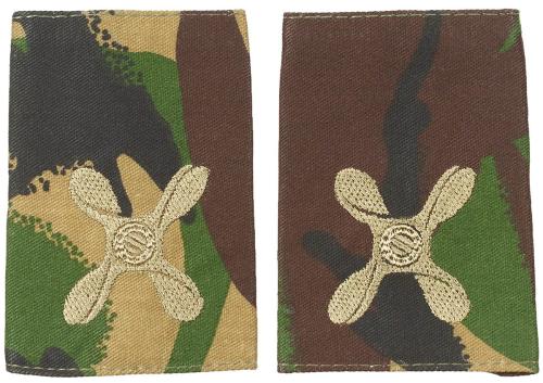 Artikelbild des Artikels “Brit. Schulterklappen, DPM, 10 Paar , JUNIOR TECHNICIAN “