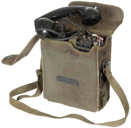 Artikelbild des Artikels “US Feldtelefon, EE-8, mit Canvastasche, gebr., “