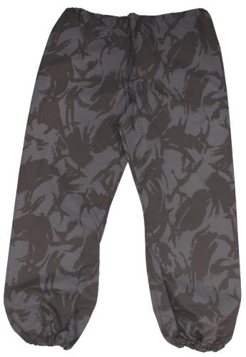 Artikelbild des Artikels “Brit. Nässeschutzhose, schwarz eingefärbt, neuw. “