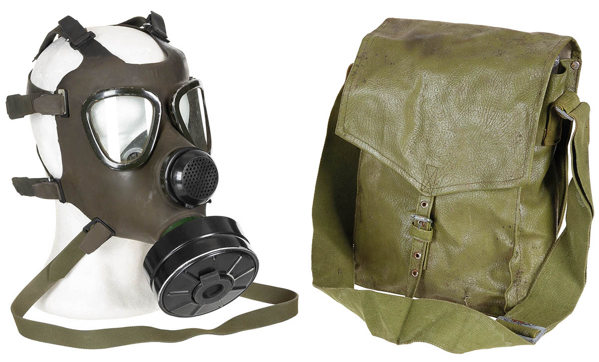 Product image 1 of the product “RO Gas Mask M74, filter, used, (EXP. RESTRICTIONS) ”