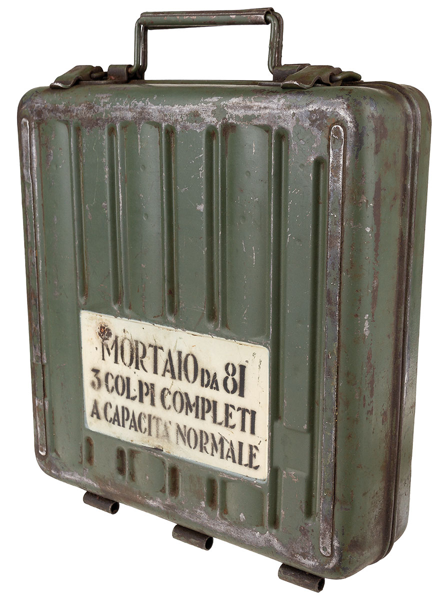 Artikelbild 1 des Artikels “Ital. Granatenkoffer, oliv, Metall, gebr. “
