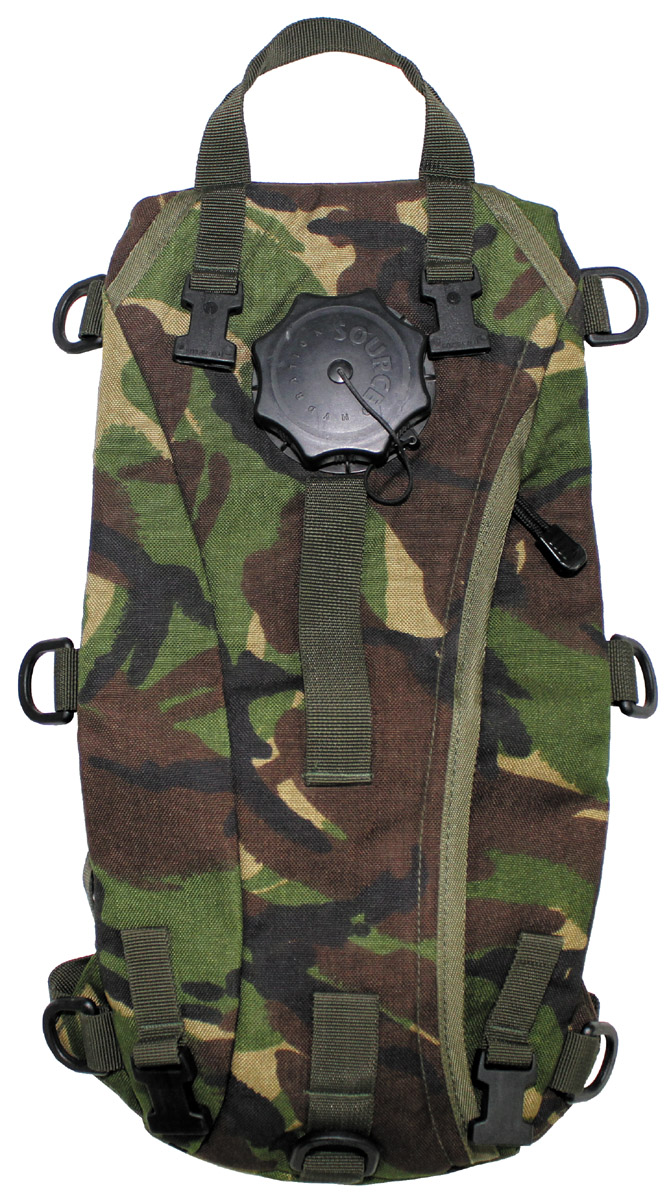 Artikelbild 1 des Artikels “Brit. Trinkrucksack, TPU-Beutel, DPM tarn, gebr. “
