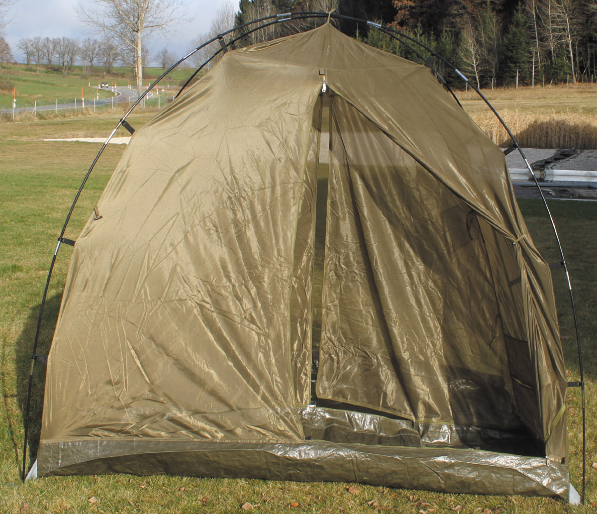 Artikelbild 1 des Artikels “Brit. Moskitonetz, Zeltform, oliv, Gestänge, gebr. “