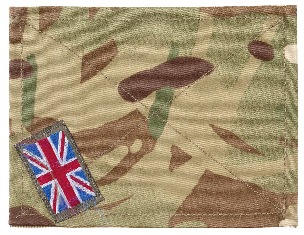 Artikelbild 1 des Artikels “Brit. Klettabdeckung, MTP, mit Fahne, 13 x 10 cm, gebr. “