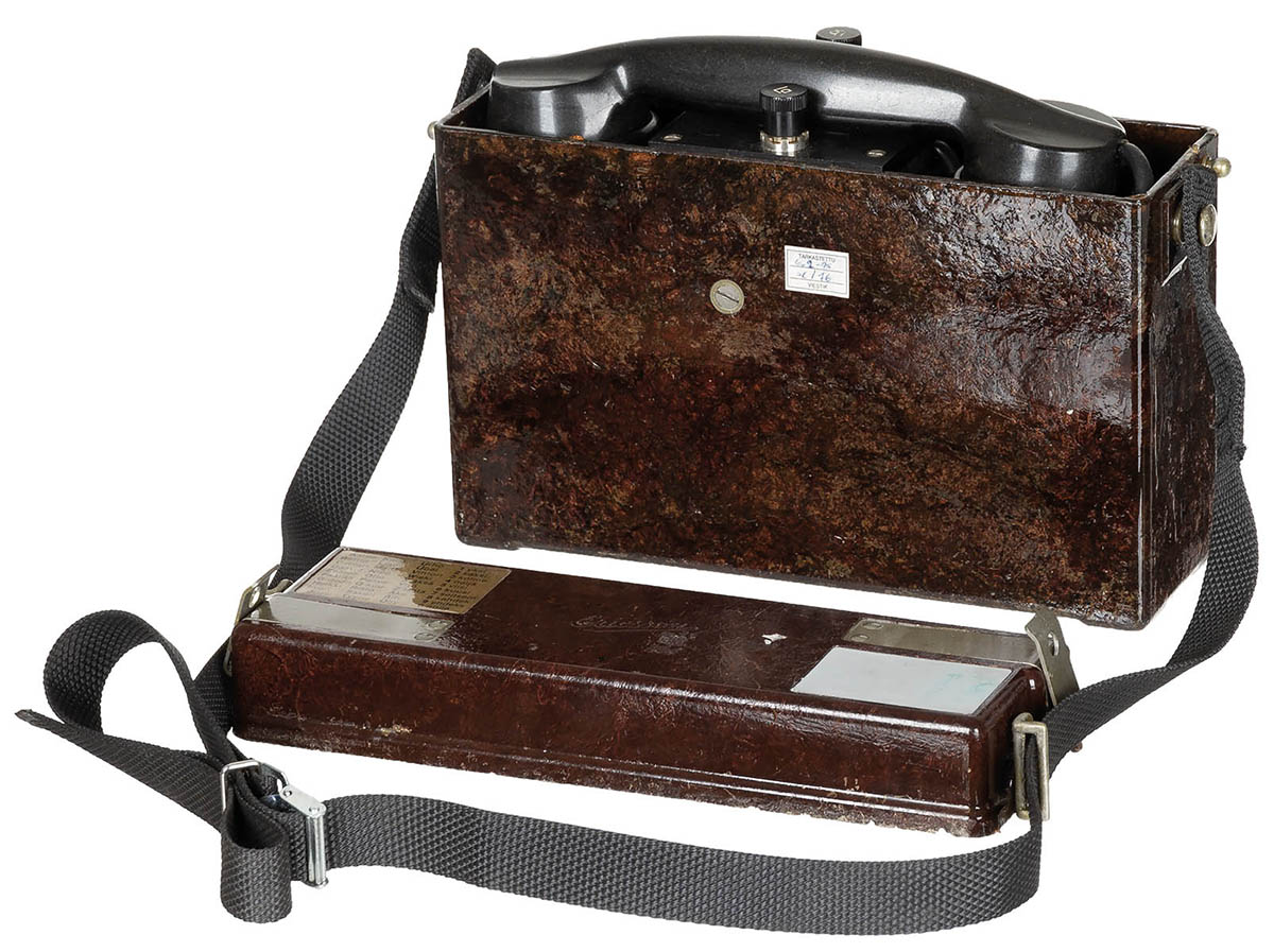 Artikelbild 1 des Artikels “Finn. Feldtelefon, 