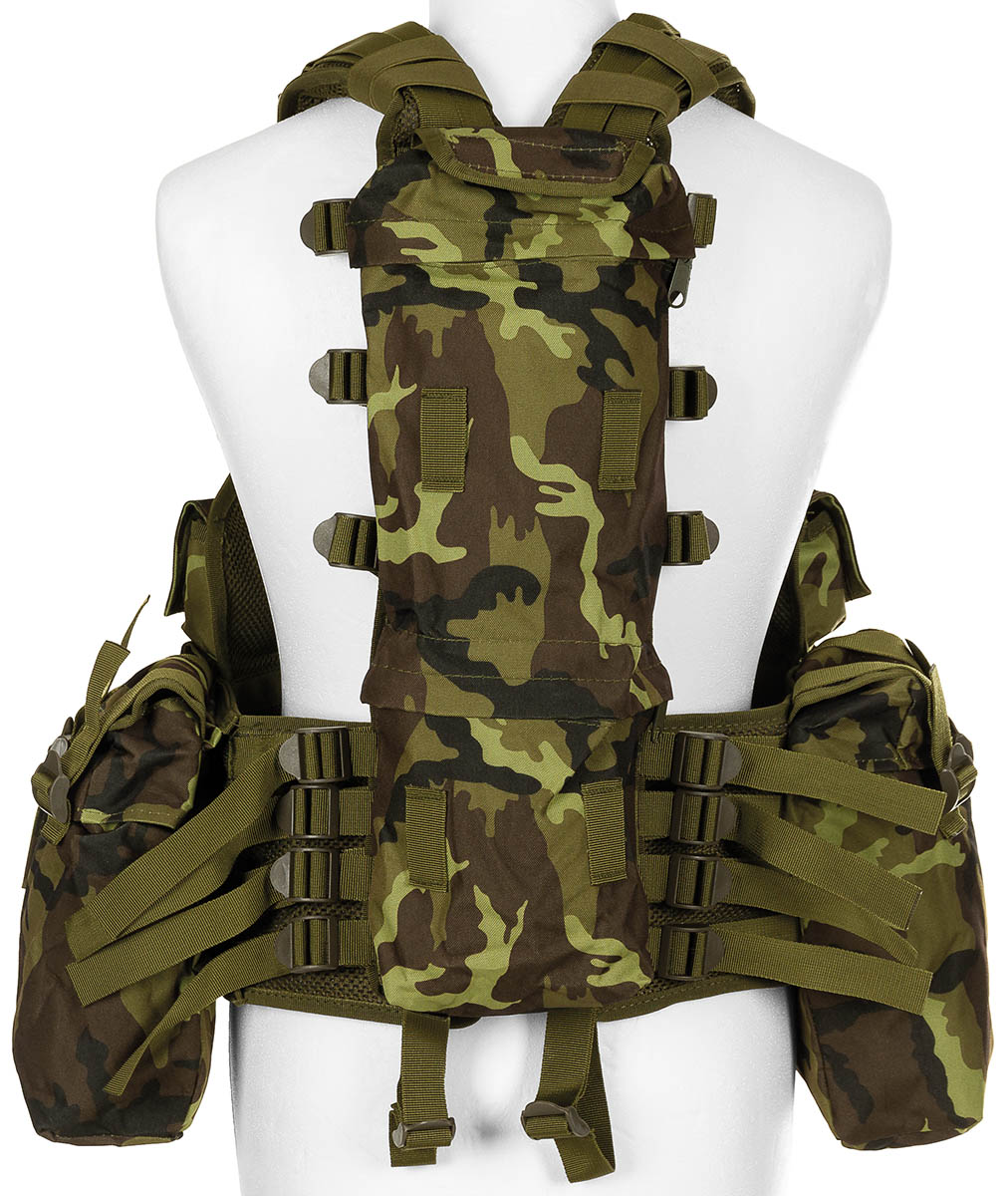 Artikelbild 2 des Artikels “Tactical Weste, div. Taschen, M 95 CZ tarn “