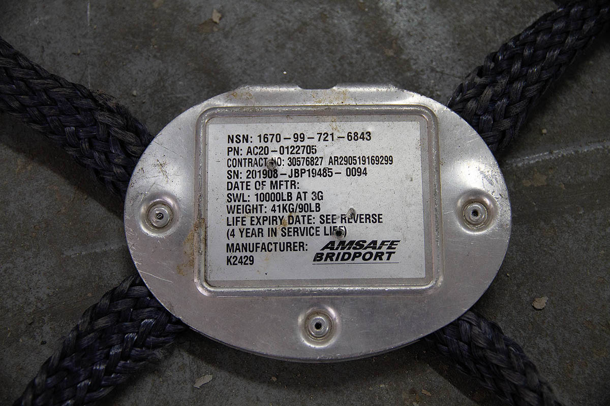 Product image 2 of the product “GB Load carrying cargo net, for Helicopter, used ”