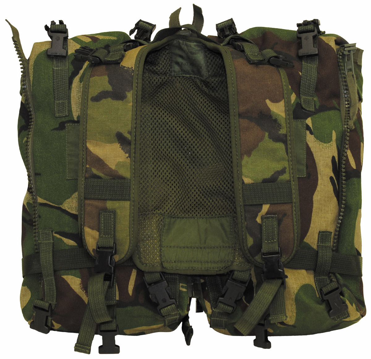 Artikelbild 2 des Artikels “Brit. Daybag, DPM tarn, gebr. “