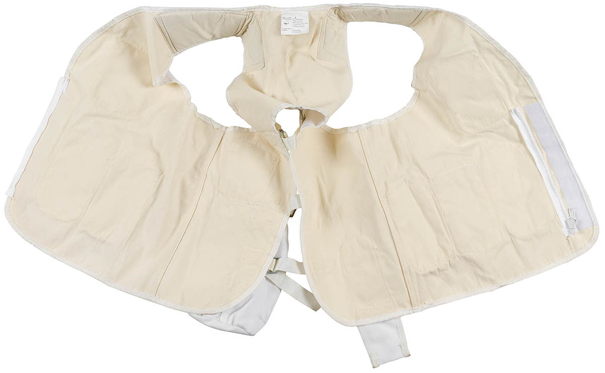 Artikelbild 3 des Artikels “Türk. Tactical Weste, weiß, gebr. “