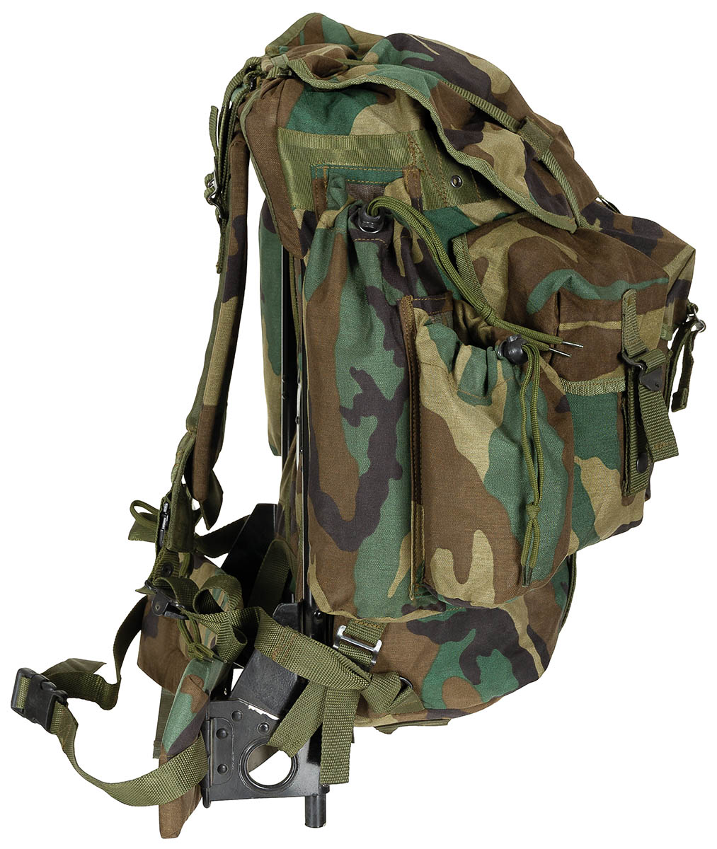 Artikelbild 3 des Artikels “Türk. Rucksack, woodl., gebr., TOP ZUSTAND, Metallgestell “